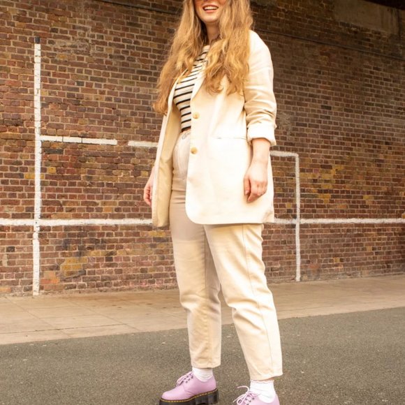 Worn Once - Lilac Platform Docs (special edition) - Picture 2 of 3